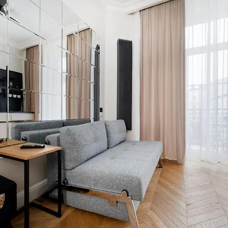 Apartment Piotrkowska Deluxe Lodz